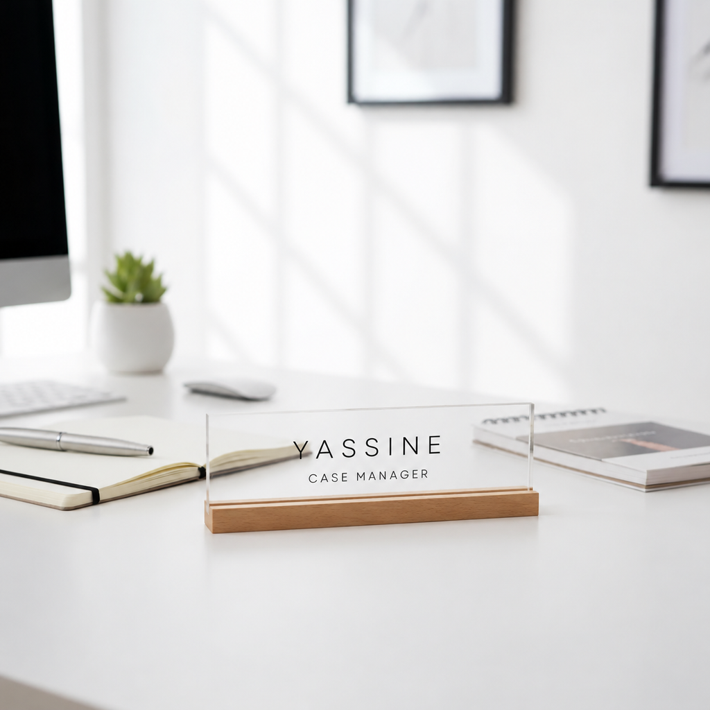 Plaque de Bureau Personnalisée (plexiglass + bois)