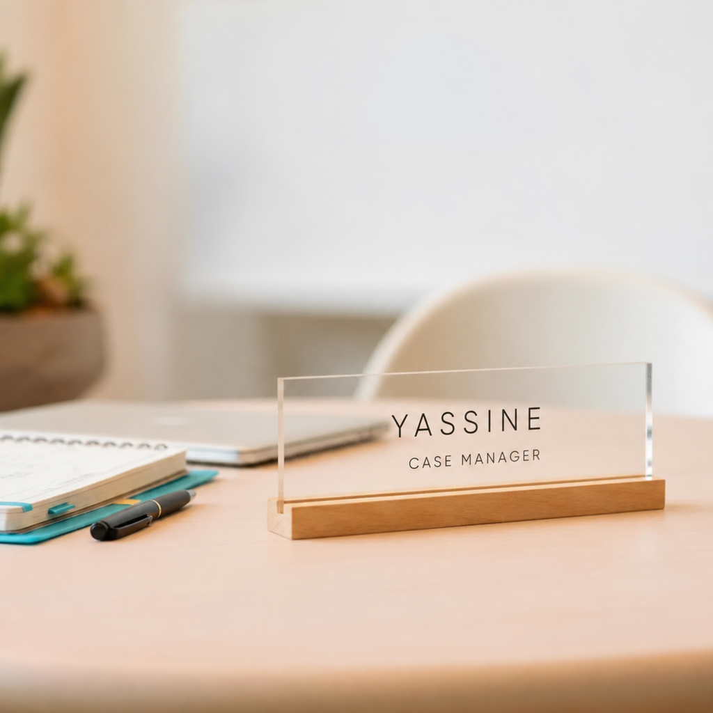 Plaque de Bureau Personnalisée (plexiglass + bois)